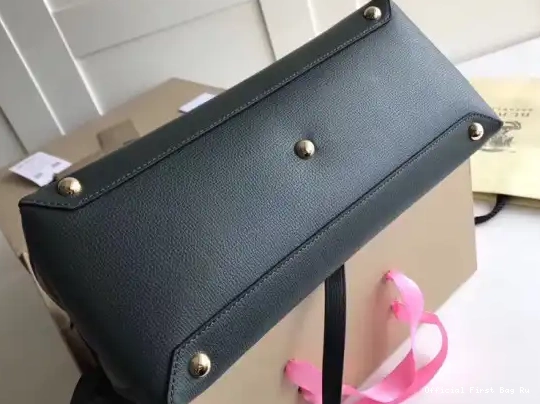 Official First Bag Ru in Check Medium Banner The Burberry and House Leather 0509
